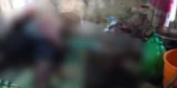 വാടക വീട്ടിൽ നിന്ന് ദുർഗന്ധം വമിച്ചു, അയൽവാസികൾ വീട്ടുടമയെ വരുത്തിച്ചു; വീടിനകത്ത് യുവാവ് മരിച്ച നിലയിൽ