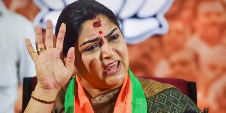 തമിഴ്നാട്ടിൽ നിന്ന് മുങ്ങി തെലങ്കാനയിൽ പൊങ്ങി, ആരോഗ്യപ്രശനം മാറിയോ? റോഡ്‌ ഷോയ്ക്ക് പിന്നാലെ ഖുശ്ബുവിന് വിമർശനം