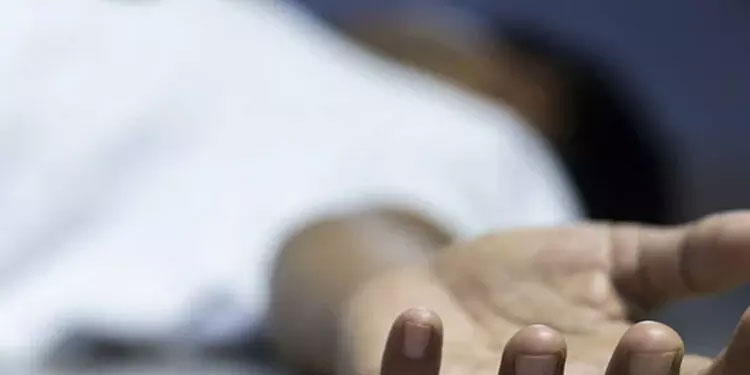 മലയാളി ദമ്പതിമാരും സുഹൃത്തായ യുവതിയും അരുണാചലിലെ ഹോട്ടൽ മുറിയിൽ മരിച്ച നിലയിൽ