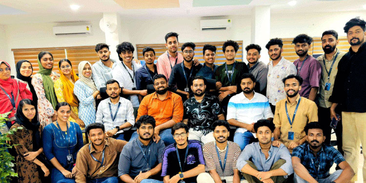 സൂപ്പർ സ്പൈൻ കോഡ്‌സ്; റ​ഹീ​മി​ന്റെ മോ​ച​ന​ത്തി​നാ​യി ആ​പ് വി​ക​സി​പ്പി​ച്ച​ത് മ​ല​പ്പു​റ​ത്തെ മൂ​വ​ർ സം​ഘം