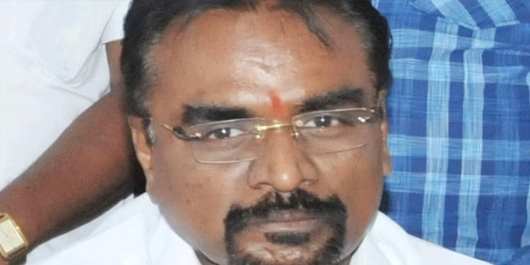 ബി.​ജെ.​പി എം.​എ​ൽ.​സി കെ.​പി. ന​ഞ്ചു​ണ്ടി കോ​ൺ​​ഗ്ര​സി​ൽ