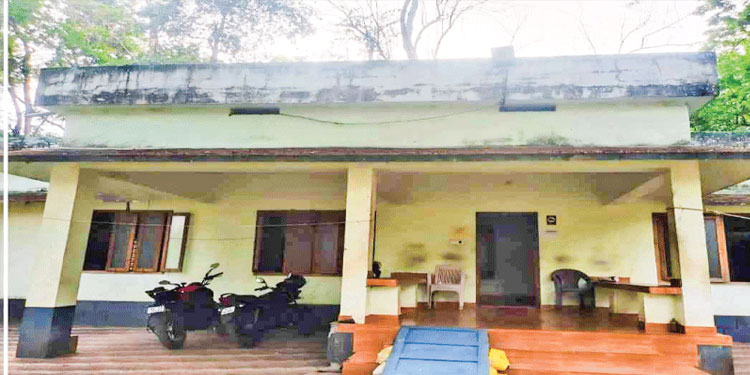 വോട്ടിനായി കാടിറങ്ങേണ്ട ആദിവാസികള്‍ക്ക് അനുഗ്രഹമായി പുതിയ രണ്ട് പോളിങ് ബൂത്തുകള്‍