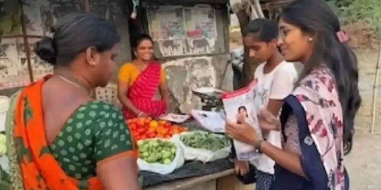 തെരഞ്ഞെടുപ്പിൽ കെട്ടിവെക്കാനുള്ള പണം ഒരു രൂപ നാണയങ്ങളായി നൽകി സ്ഥാനാർഥി