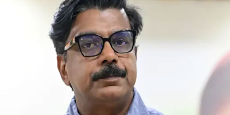 മുഖ്യമന്ത്രിക്കും മകൾക്കുമെതിരെ ആരോപണം : മലക്കംമറിഞ്ഞ് കുഴൽനാടൻ; എവിടെയെങ്കിലും ഉറച്ചുനിൽക്കാൻ കോടതി