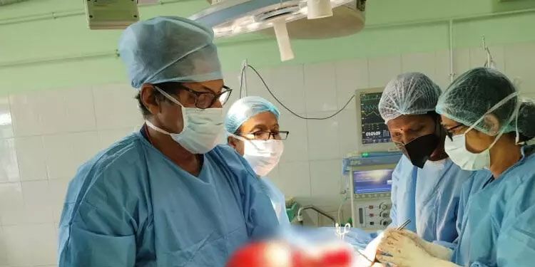 യുവതിയുടെ ഗര്‍ഭപാത്രത്തില്‍ നിന്ന് 4.5 കിലോ തൂക്കം വരുന്ന മുഴ നീക്കം ചെയ്തു