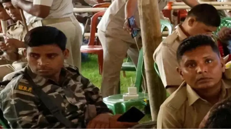 പോളിങ് സ്റ്റേഷനിലെ ശുചിമുറിയിൽ സിആർപിഎഫ് ഉദ്യോഗസ്ഥനെ മരിച്ച നിലയിൽ കണ്ടെത്തി
