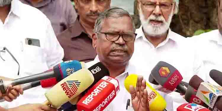 കെപിസിസി അംഗം സുബ്രഹ്മണ്യന് സസ്പെന്‍ഷന്‍, കെപിസിസി അധ്യക്ഷൻ ചിലരുടെ താത്പര്യങ്ങൾക്ക് വഴങ്ങിയെന്ന് ആക്ഷേപം