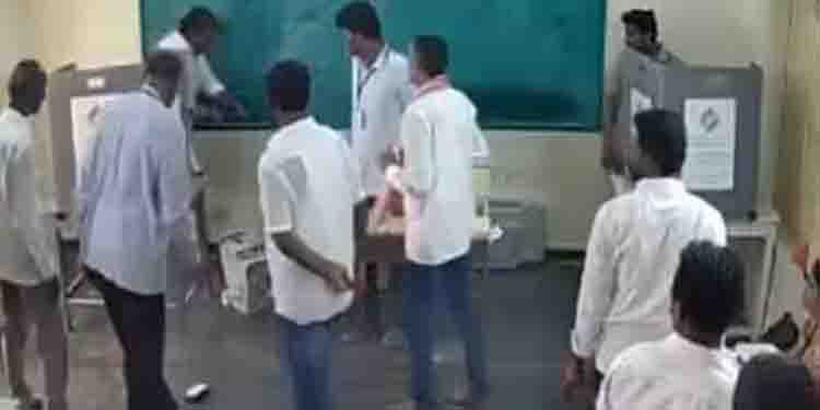 പോളിംഗ് ബൂത്തിലെത്തി എംഎല്‍എ ഇവിഎം തകര്‍ത്ത സംഭവം; ദൃശ്യങ്ങള്‍ വൈറലായതിന് പിന്നാലെ കര്‍ശന നടപടിക്ക് നിര്‍ദേശം