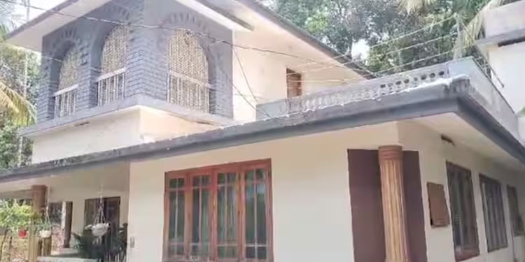 കണ്ണൂരിൽ വീട്ടില്‍നിന്നും 10 പവൻ സ്വർണവും 15000 രൂപയും കവർന്നു; മോഷണം വീട്ടുകാര്‍ തീര്‍ത്ഥാടനത്തിന് പോയപ്പോള്‍