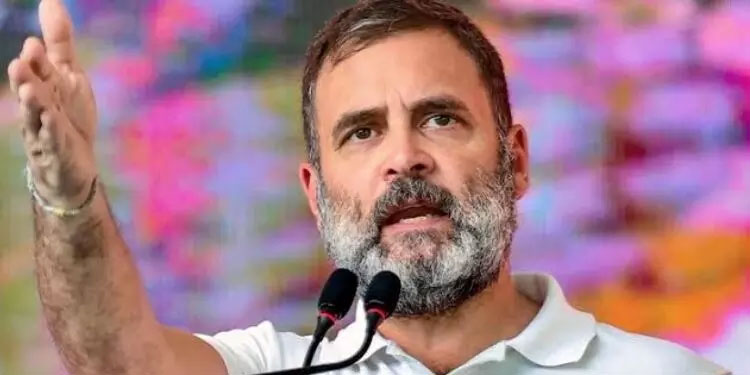 മോദിക്ക് പരാജയ ഭീതി, അദാനിയോടും അംബാനിയോടും രക്ഷിക്കാൻ ആവശ്യപ്പെടുന്നു – രാഹുൽ ഗാന്ധി
