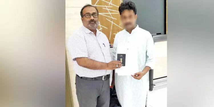ഏജന്റിന്റെ തട്ടിപ്പിനിരയായ കൊൽക്കത്ത സ്വദേശിയെ നാട്ടിലെത്തിച്ച് പ്രവാസി ലീഗൽ സെൽ