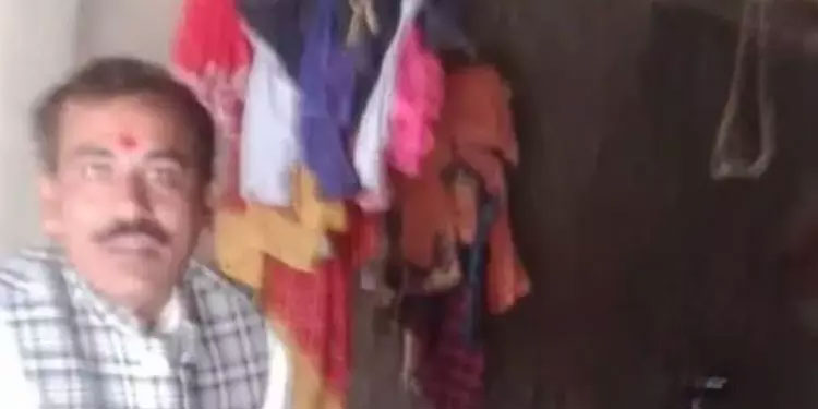 യു.പിയിൽ 15കാരിയായ വിദ്യാർഥിനിയെ ബലാത്സം​ഗം ചെയ്ത് സ്കൂൾ പ്രിൻസിപ്പൽ; പ്രതി ഒളിവിൽ