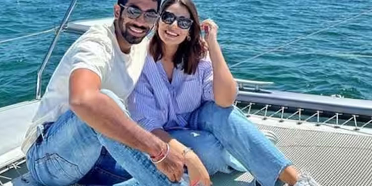 ബുമ്രയുമായുള്ള ഇന്‍റര്‍വ്യുനിടെ കഴിക്കാന്‍ എന്താണെന്ന് ഭാര്യ സഞ്ജനയുടെ ചോദ്യം! രസകരമായ മറുപടിയുടമായി ഫാന്‍സ്