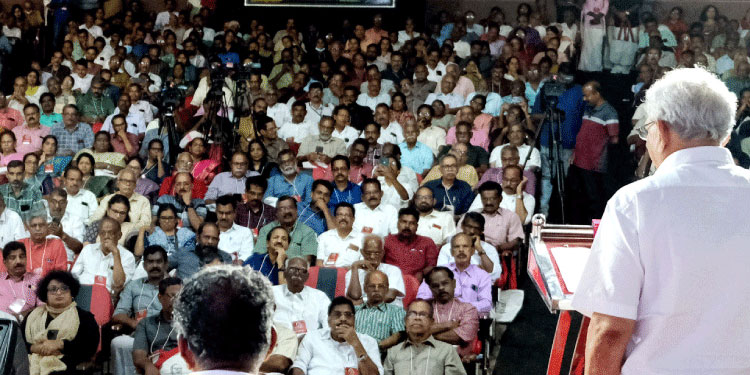മോദി ഭരണത്തിൽ ബ്രിട്ടീഷ് കാലത്തേക്കാൾ സാമ്പത്തിക അസമത്വം വളർന്നു -യെച്ചൂരി