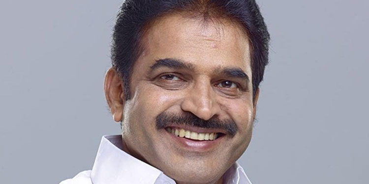 കെസി വേണുഗോപാൽ അടിയന്തരമായി ദില്ലിയിലേക്ക്; പ്രമുഖ നേതാക്കളുമായി ചർച്ച നടത്തി മമത, ഇനി നിർണായക മണിക്കൂറുകൾ