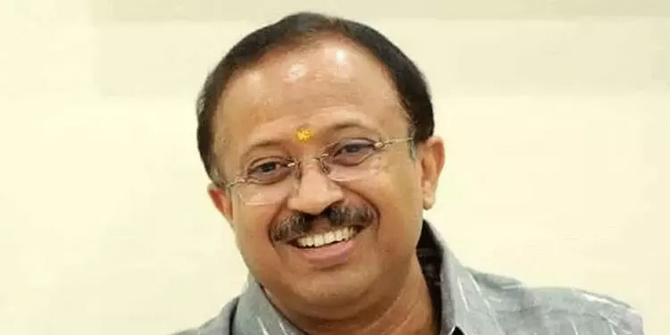 കാലിനടിയിലെ മണ്ണ് ഒലിച്ചുപോയതിൽ സി.പി.എമ്മും കോൺഗ്രസുംജനത്തെ പഴിചാരരുതെന്ന് വി. മുരളീധരൻ