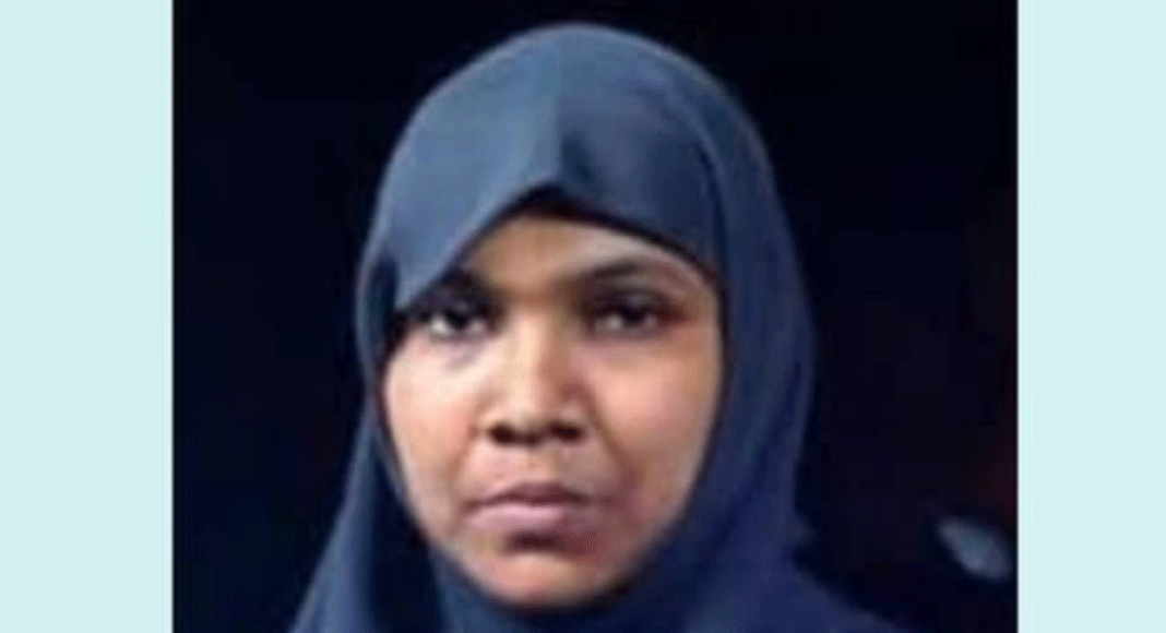 മാലിന്യത്തില്‍ സാനിറ്റൈസര്‍ ഒഴിച്ച് കത്തിക്കാന്‍ ശ്രമിക്കുന്നതിനിടയില്‍ ഗുരുതരമായി പൊള്ളലേറ്റ വീട്ടമ്മ മരിച്ചു
