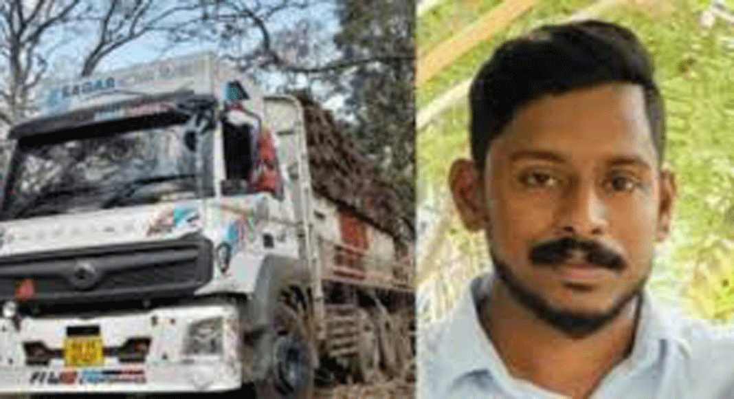 ലോറിയുടെ ജിപിഎസ് ലൊക്കേഷൻ മണ്ണിടിച്ചിലുണ്ടായ സ്ഥലത്ത്, ഗംഗാവലി പുഴയിലെ തെരച്ചിലിന് നാവികസേനയെത്തുമെന്ന് കളക്ടർ