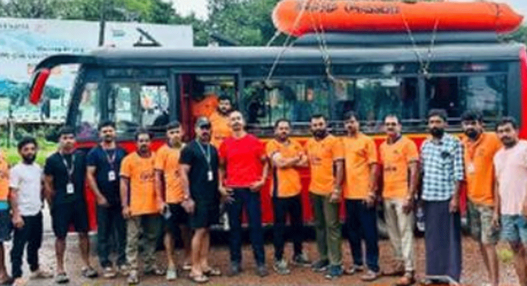അർജുന് വേണ്ടിയുള്ള രക്ഷാപ്രവര്‍ത്തനത്തില്‍ പങ്ക് ചേരാന്‍ കോഴിക്കോട് നിന്നും 18 അംഗ സംഘം പുറപ്പെട്ടു