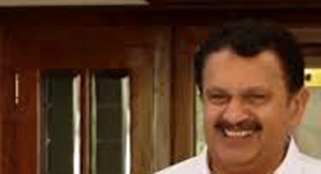 ചവിട്ടി പുറത്താക്കിയാലും താനിനി കോൺഗ്രസ് വിടില്ലെന്ന് കെ മുരളീധരൻ