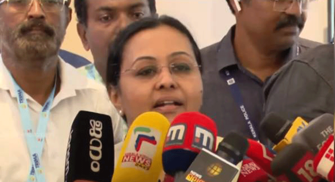 മലപ്പുറത്ത് നിപ വൈറസ് സംശയിക്കുന്ന സാഹചര്യത്തില്‍ ആരോഗ്യ വകുപ്പ് മന്ത്രി വീണാ ജോര്‍ജിന്റെ നേതൃത്വത്തില്‍ ഉന്നതതല യോഗം ചേര്‍ന്നു