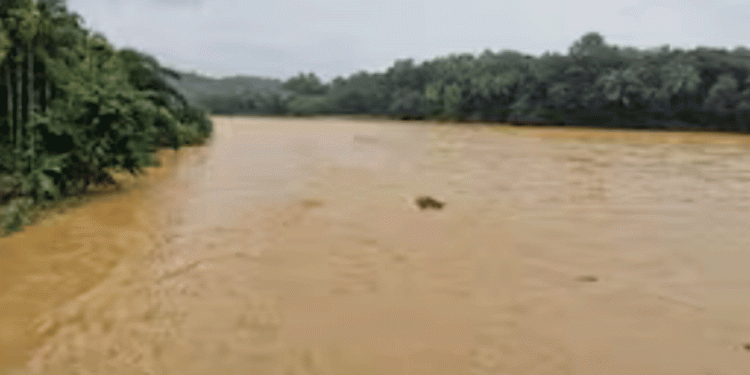 വയനാട് ഉരുൾപൊട്ടലിന് പിന്നാലെ ചാലിയാർ പുഴയിൽ നിന്ന് മാത്രം കിട്ടിയത് 10 മൃതദേഹങ്ങള്‍