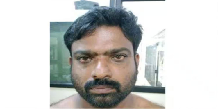 മക്കളുടെ മുന്നിലിട്ട് ഭാര്യയെ വെട്ടി പരിക്കേൽപ്പിച്ച ശേഷം ഒളിവിൽപോയ യുവാവ് ഈറോഡിലെ ഉൾഗ്രാമത്തിൽ നിന്ന് പിടിയിൽ