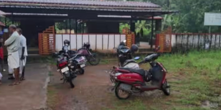 ചാവക്കാട് പുന്ന അയ്യപ്പ സുബ്രഹ്മണ്യ ക്ഷേത്രത്തിൽ കവർച്ച; 6 സ്വർണവും വെളള്ളിയും പണവും കവർന്നു; അന്വേഷണം