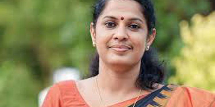 വ്യാജവാര്‍ത്തകള്‍ക്കെതിരെ നിയമനടപടി സ്വീകരിക്കുമെന്ന് കണ്ണൂര്‍ ജില്ലാ പഞ്ചായത്ത് മുന്‍ പ്രസിഡന്റ് പി പി ദിവ്യ