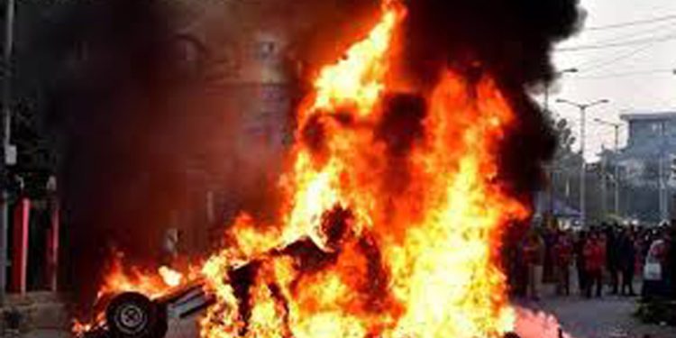 മണിപ്പൂരില്‍ സംഘര്‍ഷം രൂക്ഷമായതോടെ കുക്കി സംഘടനകള്‍ക്കെതിരെ കടുത്ത നടപടി വേണമെന്ന് മണിപ്പൂര്‍ സര്‍ക്കാര്‍