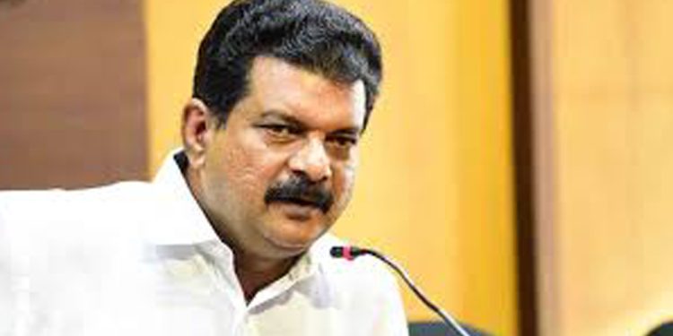 വനിതാ ഡോക്ടര്‍മാരെ ആക്ഷേപിച്ചു ; പി വി അന്‍വറിനെതിരെ ഡോക്ടര്‍മാരുടെ സംഘടന