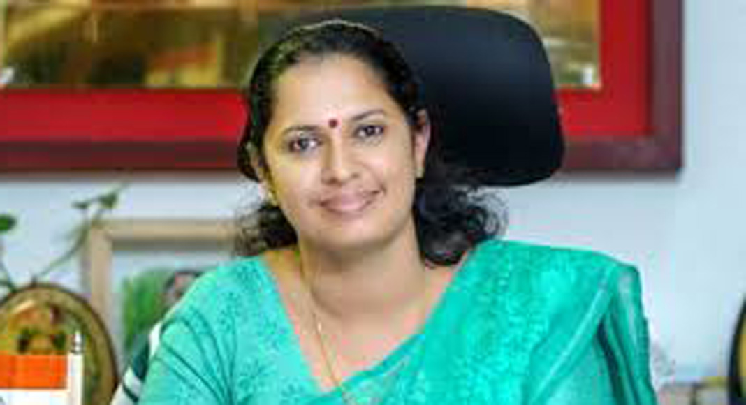 എഡിഎം നവീൻ ബാബുവിൻ്റെ ആത്മഹത്യയുമായി ബന്ധപ്പെട്ട് പി പി ദിവ്യയുടെ ജാമ്യാപേക്ഷയിൽ കോടതി വാദം കേൾക്കുന്നു