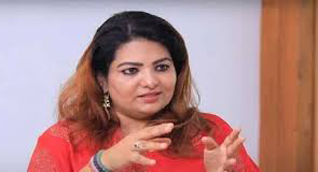 പ്രൊഡ്യൂസേഴ്സ് അസോസിയേഷനിൽ നിന്ന് നിർമാതാവും നടിയുമായ സാന്ദ്ര തോമസിനെ പുറത്താക്കി