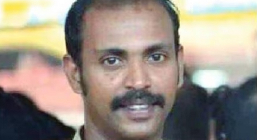 ശബരിമല തീർത്ഥാടകരുടെ കാറിടിച്ച് ബൈക്ക് യാത്രക്കാരനായ പോലീസ് ഉദ്യോഗസ്ഥൻ മരിച്ചു
