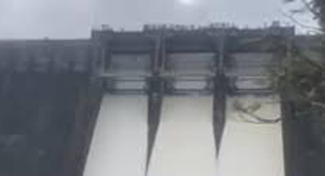 കനത്ത മഴ ; തെന്മല ഡാമിന്റെ 3 ഷട്ടറുകൾ തുറന്നു