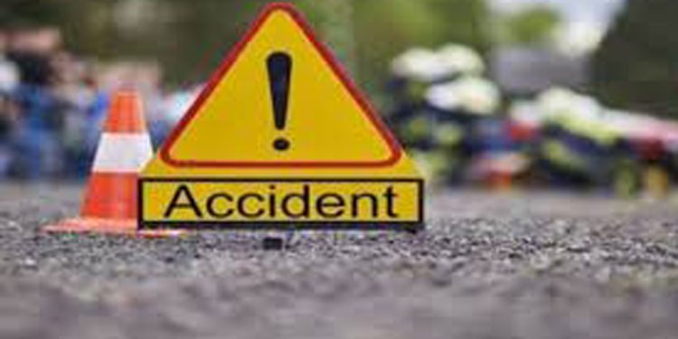 കാഞ്ഞങ്ങാട് പടന്നക്കാട് ദേശീയപാതയില്‍ കെഎസ്ആര്‍ടിസി ബസും കാറും കൂട്ടിയിടിച്ച് കാറിലുണ്ടായിരുന്ന രണ്ട് കുട്ടികള്‍ മരിച്ചു