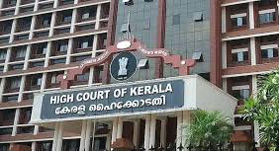 വഞ്ചിയൂരില്‍ വഴി തടഞ്ഞ് നടുറോഡില്‍ നടത്തിയ സിപിഎം ഏരിയാ സമ്മേളനം കോടതിയലക്ഷ്യമാണെന്ന് ഹൈക്കോടതി