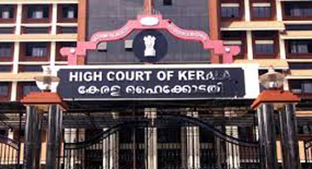 കലൂര്‍ ജവഹര്‍ലാല്‍ നെഹ്‌റു സ്റ്റേഡിയത്തിലെ അപകടം ; പോലീസിന്റെ വിശദീകരണം തേടി ഹൈക്കോടതി