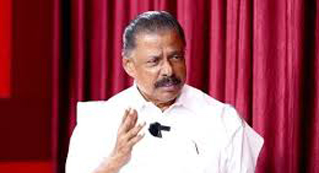 പ്രതികളെ മാല ഇട്ട് സ്വീകരിക്കുന്നതില് എന്താണ് തെറ്റെന്ന് സി.പി.എം. സംസ്ഥാന സെക്രട്ടറി എം.വി. ഗോവിന്ദന്