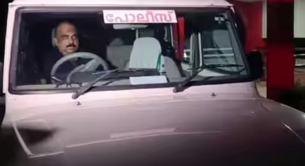 മദ്യപിച്ച് അപകടകരമായി ഔദ്യോഗിക വാഹനം ഓടിച്ച സംഭവത്തില്‍ അറസ്റ്റിലായ ഡിവൈഎസ്പിക്കെതിരെ വകുപ്പ്തല അന്വേഷണം