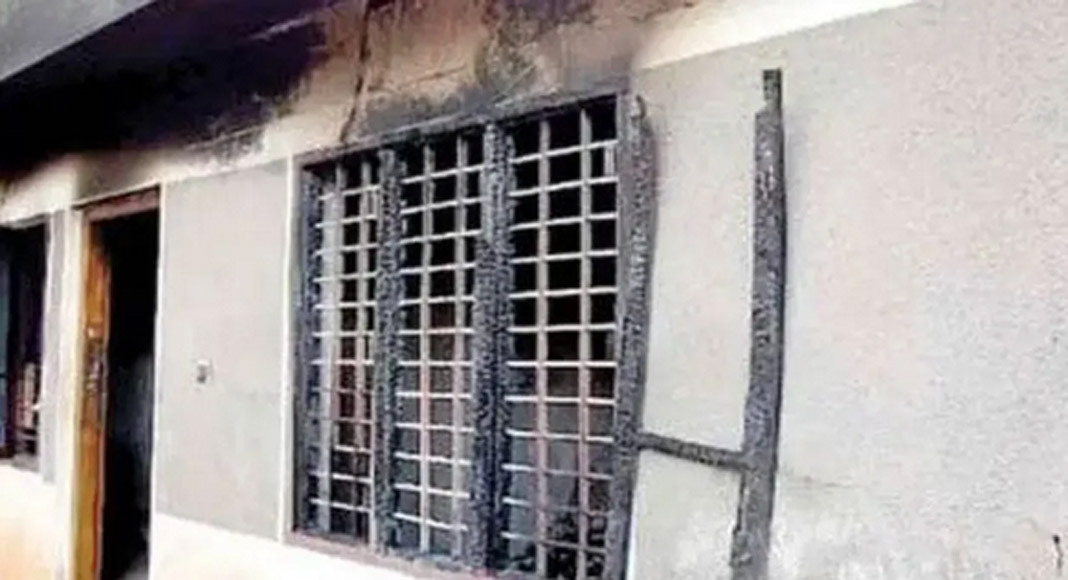 അമ്മയുമായി തര്‍ക്കം ; വാടക വീട് തീയിട്ട് നശിപ്പിച്ച് മകന്‍