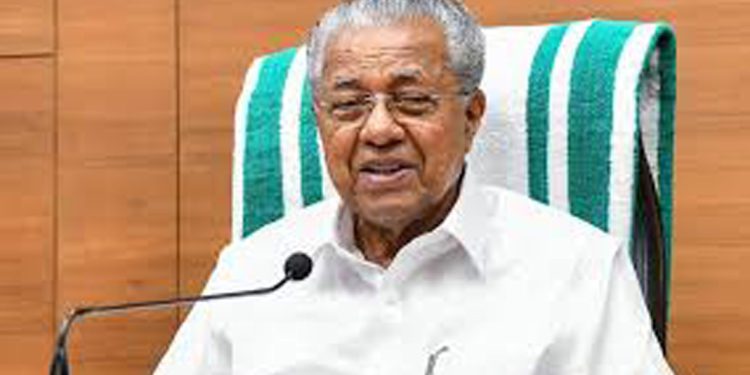 പരോക്ഷമായും പ്രത്യക്ഷമായും സംഘപരിവാറിനെ സഹായിക്കുന്ന നയമാണ് കോണ്ഗ്രസിന്റെത് ; മുഖ്യമന്ത്രി പിണറായി വിജയന്