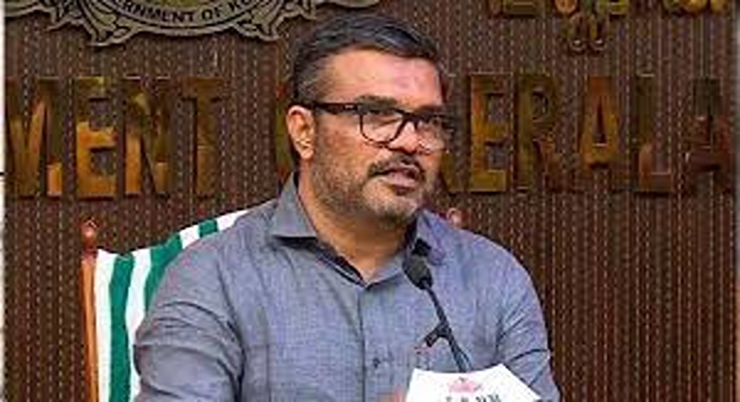 തൊഴിൽ സമരങ്ങളിൽ കേരളം ഏറ്റവും പിന്നിലെന്ന് മന്ത്രി എം ബി രാജേഷ്