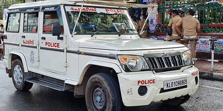 ഇടപ്പള്ളിയിൽ സ്വകാര്യ ബസ് ജീവനക്കാർ തമ്മിലടിച്ചു