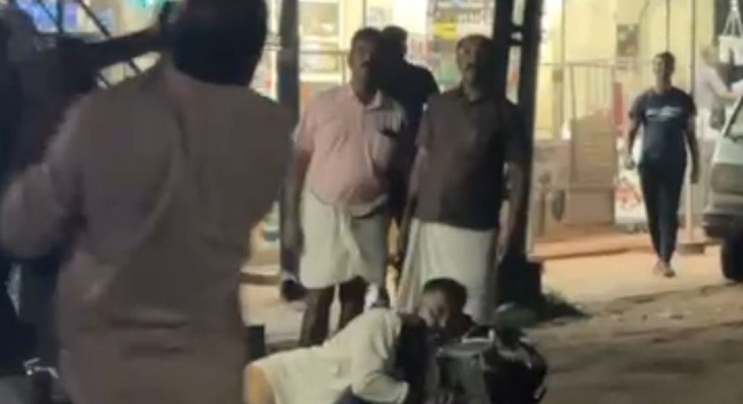 കൊല്ലത്ത് കൂട്ടയടി ; ഹോട്ടൽ ജീവനക്കാരെ ഭക്ഷണം കഴിക്കാനെത്തിയ യുവാക്കൾ മർദ്ദിച്ചു