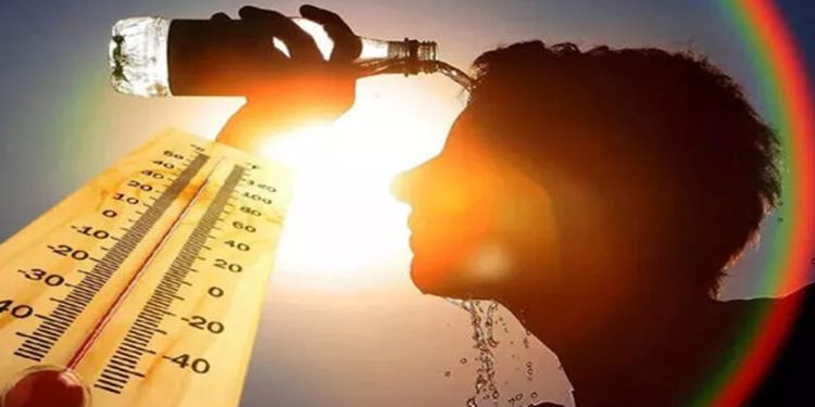 സംസ്ഥാനത്ത് താപനില ഉയരുന്നു ; എട്ട് ജില്ലകളിൽ യെല്ലോ അലർട്ട്