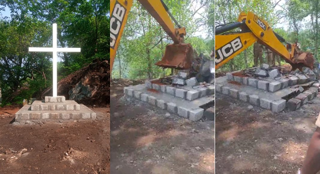 തൊമ്മന്കുത്തില് വനഭൂമിയിൽ സ്ഥാപിച്ച കുരിശ് വനം വകുപ്പ് പൊളിച്ച് നീക്കി