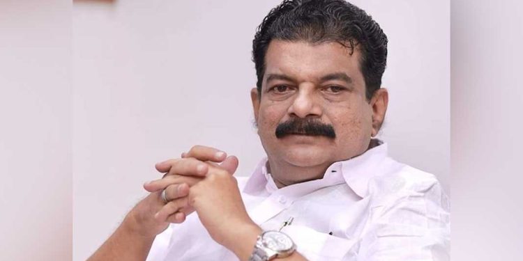 കാല് പിടിക്കുമ്പോൾ മുഖത്ത് ചവിട്ടുകയാണ് യുഡിഎഫ് ചെയ്യുന്നത് : പി വി അൻവർ