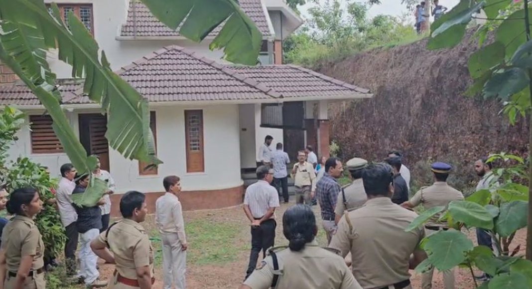 അമ്മയെ വീട്ടില്‍ നിന്ന് പുറത്താക്കിയ മകനും കുടുംബത്തിനുമെതിരെ റവന്യു അധികൃതരുടെ നടപടി