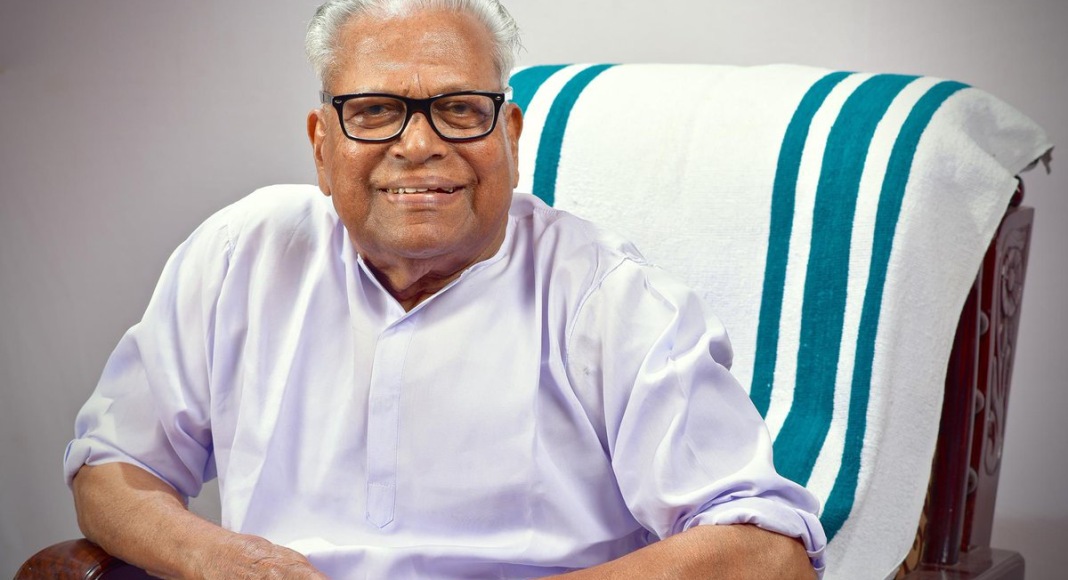 വി.എസ് അച്യുതാനന്ദന്റെ ആരോ​ഗ്യനില മാറ്റമില്ലാതെ തുടരുന്നു ; മെഡിക്കൽ ബുള്ളറ്റിൻ
